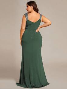 EVERPRETTY Plus Size Elegant & Charming High Stretch Sleeveless V-Neck Long Slit Green Formal Evening Gown, Suitable For Formal Dinners, Vacations, Winter Weddings And Other Occasions - Green - View 3