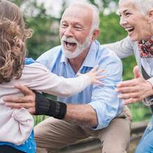 Carpal Tunnel Wrist Brace Support With 3 Straps And Metal Splint Stabilizer - Helps Relieve Tendinitis Arthritis Carpal Tunnel Pain - Reduces Recovery Time For Men Women