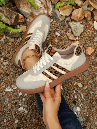 女士休闲百搭豹纹印花运动鞋，时尚醒目舒适耐用橡胶软底运动鞋，透气轻便拼接女式运动鞋