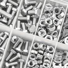 240 piezas Juego de pernos y tuercas hexagonales de acero inoxidable - Duradero, resistente a la corrosión con tamaños M4 y M5 para uso versátil - Multicolor - Ver 3