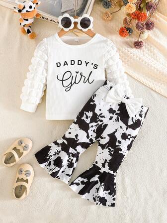 2 Stücke/Set Baby Mädchen Bubble Ärmel Rundhals Buchstaben Muster Schwarz Top T-Shirt und Schwarz & Weiß Kuh Muster Weite Hose Lässig Outfit, Herbst