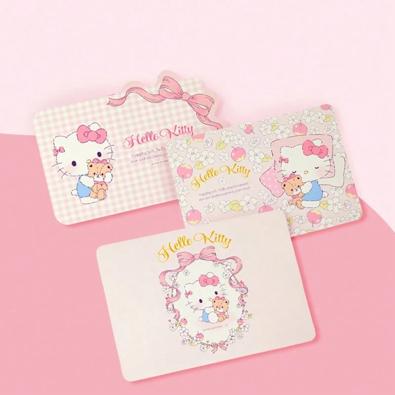 Miniso Thảm trải sàn Hello Kitty thuộc dòng sản phẩm Bow Garden của Sanrio (mẫu hoa), với hình ảnh Hello Kitty kinh điển kết hợp cùng họa tiết hoa ngọt ngào, tạo nên bầu không khí lãng mạn. Bề mặt thảm sử dụng công nghệ in ấn độ phân giải cao với các họa tiết rõ nét và tinh tế. - Nhiều màu - Xem 1