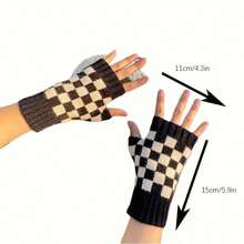 Checkered Black And White Fingerless Gloves, Polyester Knit Fabric, Hand Wash Only, Fall/Winter Unisex Half-Finger Wrist Warmers - Checkerboard - View 5
