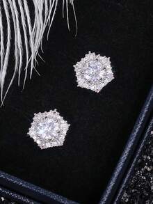 1 Paio di Orecchini Natalizi da Uomo, Semplici e Luccicanti, Orecchini a Perno in Rame con Zirconia Cubica a Forma di Fiocco di Neve, Accessorio Quotidiano di Base come Regalo - Argento - Visualizzare 5