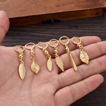 1 Pair Golden Color Elegant Small Cute Earrings, Leaf/Tree/Geometric Design, Suitable For Women, Graceful European & American Style, African Arabian Daily, Party, Birthday, Wedding, Jewelry Gift