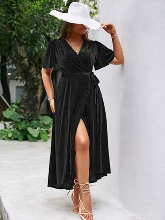 Simplee Plus Size Solid Color V-Neck Criss-Cross Wrap Tie Front Short Sleeve Dress