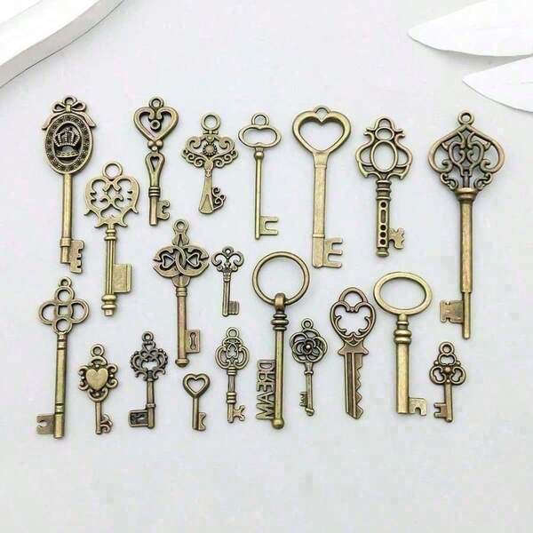 1pc New Ancient Green Alloy Retro Style Series Simulated Key Pendant Pendant DIY Jewelry Accessories