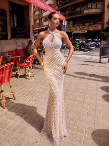 Faeriesty 情人节优雅仿珍珠亮片露背晚礼服，正面钥匙孔设计——修身胸衣饰以闪亮仿珍珠亮片图案，美人鱼式及地长裙，适合盛大晚宴、婚礼、舞会、高档晚宴、生日派对、夏季假日等场合。 - 杏色 - 查看 4