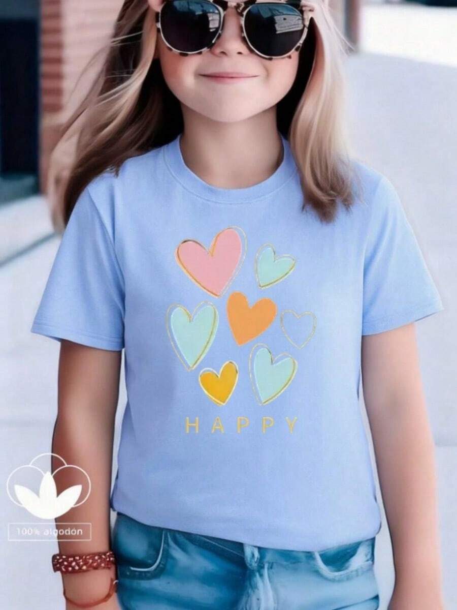 Esta elegante y nueva camiseta de manga corta para niña, 100 % algodón, luce un bonito estampado de corazones. Hecha de tela suave, esta camiseta holgada y versátil es cómoda y agradable al tacto. Ya sea para una reunión familiar, una actividad escolar o para jugar, esta camiseta permite que tu hija se mueva con libertad y comodidad. - Azul - Ver 1