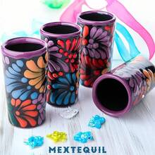 MEXTEQUIL - Vasos Tequileros de Cerámica Talavera Auténtica Mexicana, Set de 4 - Encaje Azul - Negro Floral - Ver 12