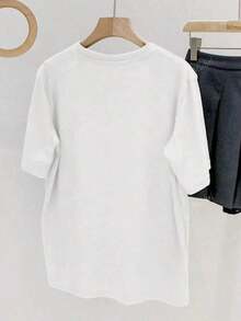 Short-Sleeved T-Shirt With Capybara Print - White - View 3