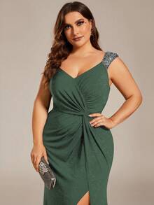 EVERPRETTY Plus Size Elegant & Charming High Stretch Sleeveless V-Neck Long Slit Green Formal Evening Gown, Suitable For Formal Dinners, Vacations, Winter Weddings And Other Occasions - Green - View 6