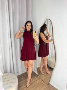 Sleeveless High-Neck Dress, Loose Fit, Elegant Everyday Fashion. - Merah tua - View 1