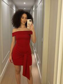 Short Dress With Off-The-Shoulder Fit And Tie At The Waist - Party, Elegant, Basic - Đỏ - Xem 2