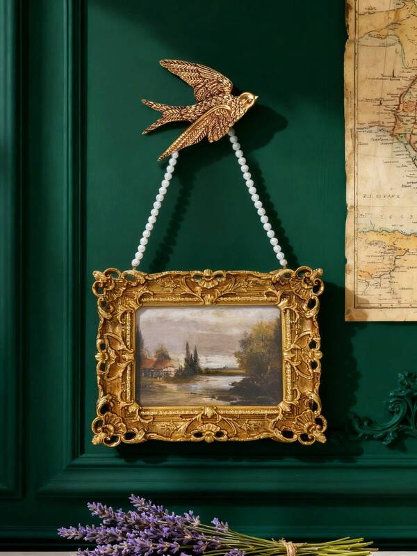 1/3pcs Vintage European Style Gold Floral Pattern Rectangular Decorative Photo Frame Set With Pearl Chain And Golden Swallow Decor, Gold Foil Covered Photo Display Frame, Freestanding Or Wall Mounted, Suitable For Photo Display, Home Decor And Photography Props