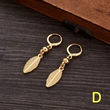 1 Pair Golden Color Elegant Small Cute Earrings, Leaf/Tree/Geometric Design, Suitable For Women, Graceful European & American Style, African Arabian Daily, Party, Birthday, Wedding, Jewelry Gift