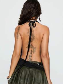 Women Rivet-Embellished Cowl Neck Halter Tops Draped Front Low Cut Backless Sleeveless Top Ruched Open Back Going Out Tank Top - 黑色 - 查看 8
