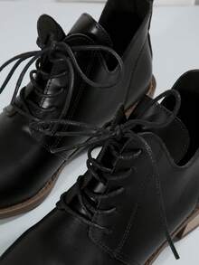 Women's Fashion Brown Pointed Toe Chunky High Heel Ankle Boots - Stylish Soft Exterior, With Front Lace-Up, Suitable For Autumn/Winter