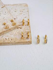 Bộ 4 đôi khuyên tai hình trái tim rỗng nhỏ đính đá CZ, phù hợp cho nữ; khuyên tai dẹt mạ vàng 14K tinh tế, có thể đeo chồng lên nhau ở dái tai, sụn tai và nhiều vị trí xỏ khuyên khác, phù hợp cho phụ nữ và bé gái. - Vàng-5# - Xem 4