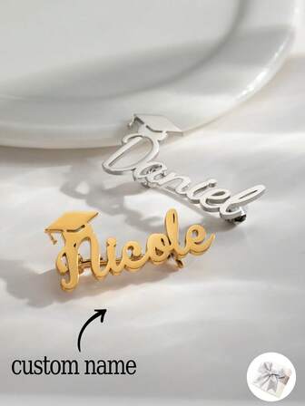 1pc Customized Name Graduation Cap Brooch, Personalized Name Graduation Cap Tag, Initial Letter Brooch, Alphabet Combination Lapel Pin, Name Tag Brooch, Graduation Ceremony Gift, Friendship Gift, Bridesmaid Gift, Birthday Christmas Gift, Gift For Girlfriend