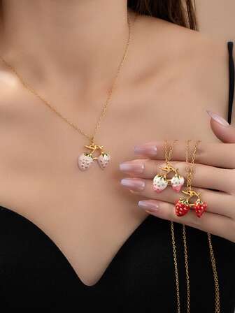 1pc Cute Strawberry Pendant Necklace, Fashionable Stainless Steel Clavicle Chain Fruit Charm Gold Necklace, Suitable For Daily Party, Gifts For Girls