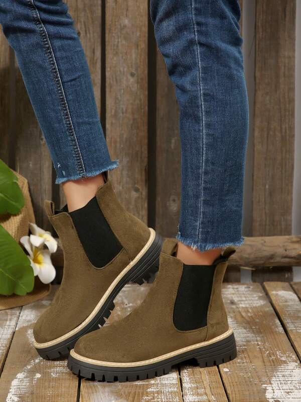 2025 Autumn/Winter Women's Plus Size Casual Boots, Korean Style Pull-On Chelsea Boots, American Short Boots
