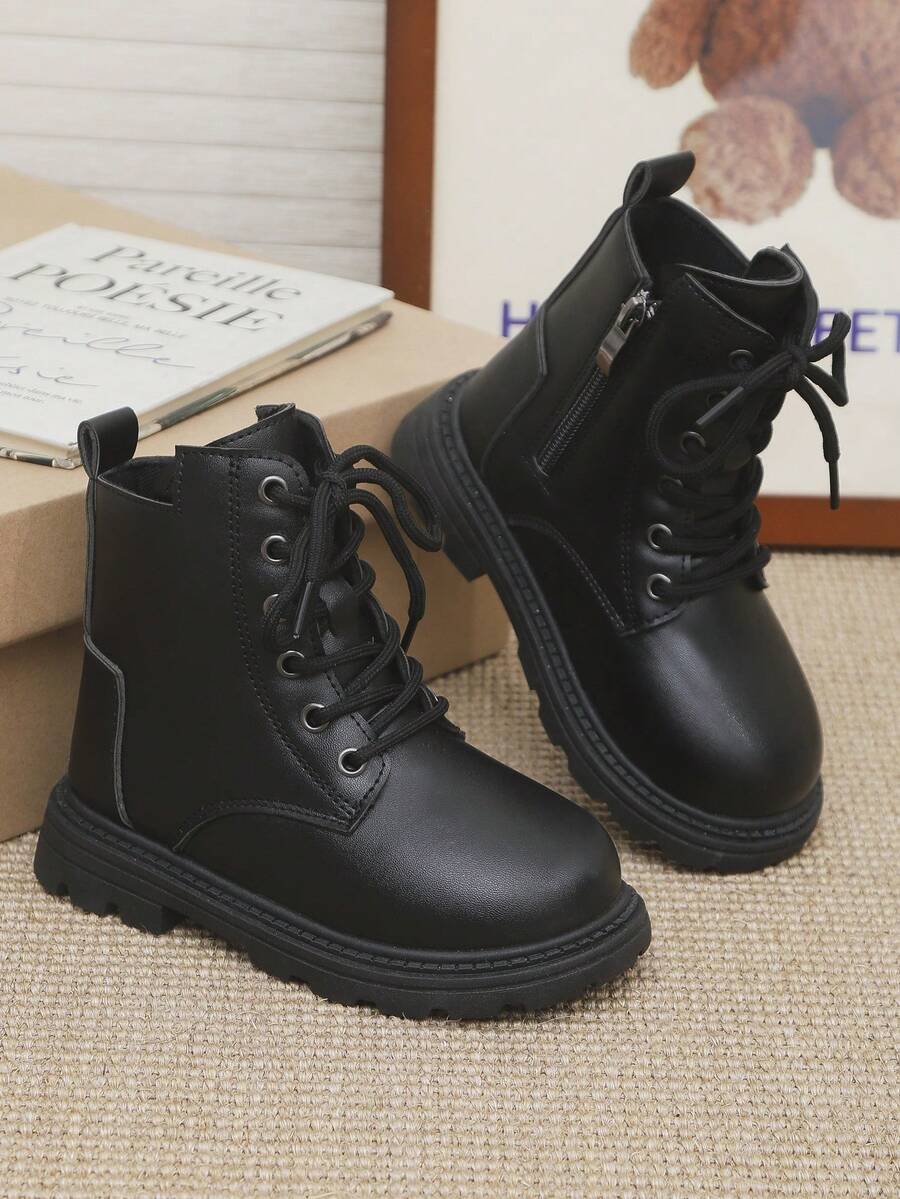 黑色真皮儿童靴一双，系带设计，侧拉链，皮带和金属扣设计，圆头，柔软平底防滑舒适可爱中筒靴，适合3-12岁男孩女孩，秋冬新款 - 黑色 - 查看 1