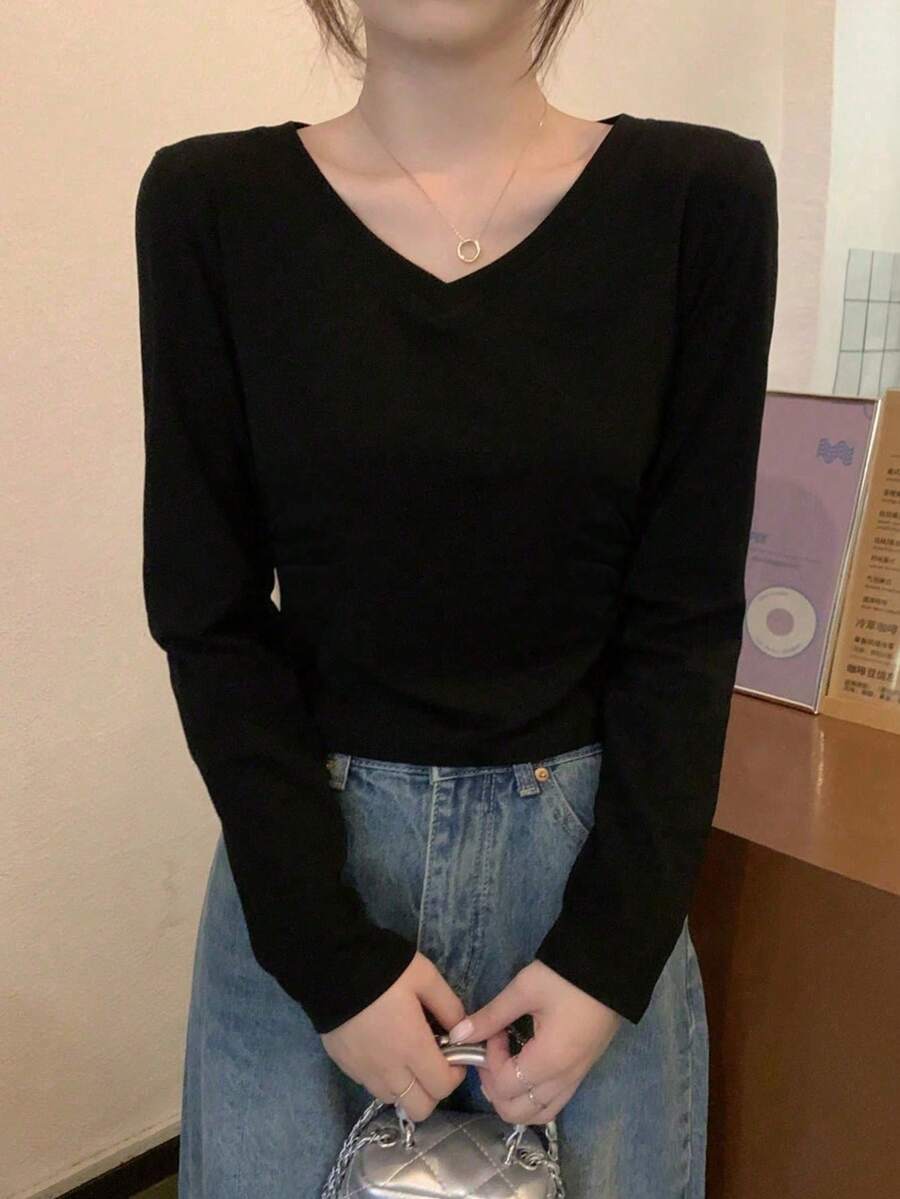 百搭V领纯色长袖打底衫女式T恤，秋冬休闲黑色春季款