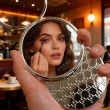 Gucci Specchio da trucco portatile di alta qualità in argento, specchio pieghevole per il trucco, ritocco del trucco, comodo da trasportare, di alta qualità, un regalo per amici o familiari, e un regalo per le festività