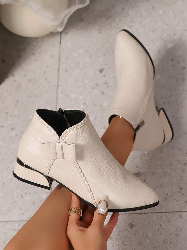 بوت الكاحل ذات الأصابع المدببة المطبوعة بنقش التمساح للنساء، مريحة وأنيقة، مناسبة للربيع والخريف، مقاسات كبيرة