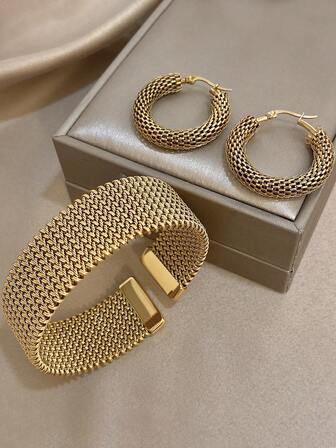 Conjunto de joyas minimalista y vintage para mujer, que incluye aretes tejidos y pulsera abierta dorada de acero inoxidable, ideal como regalo para Halloween, Navidad o fiestas