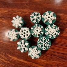 10pcs Snowflake Stamps, Christmas Pottery Clay Seals For DIY Projects, Perfect Christmas And Birthday Gift Ideas – Festive Craft Supplies, Holiday Crafts, Creative Projects, Artistic Seals, Snowflake Design