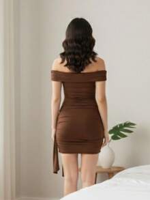 Short Dress With Off-The-Shoulder Fit And Tie At The Waist - Party, Elegant, Basic - Rỉ Nâu - Xem 2