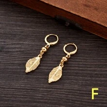 1 Pair Golden Color Elegant Small Cute Earrings, Leaf/Tree/Geometric Design, Suitable For Women, Graceful European & American Style, African Arabian Daily, Party, Birthday, Wedding, Jewelry Gift