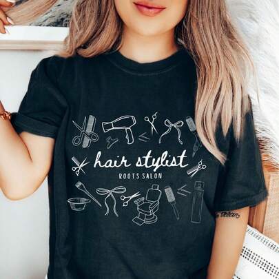 C-AmiS-eta de estilista, C-AmiS-etA- PerS-onalizA-DA con nombre de salón, C-AmiS-eta de coS-Metología, regalo parA- Peluquero, bonito regalo para estilista, colores suavesT-shirt220G C-AmiS-eta básiC-A de aL-Godón para mujer de 220 g colores sólidos y vibrantes. Apto para todas las perS-onas, ya sean mujeres o hombres. Tejido duradero de alta C-Alidad apto para todas las costuR-AS, suave al tacto pero diseñado para durar. Tops transpirables para mujer, conjuntos de otoño para mujer, conjuntos de vaC-Aciones, disfraces de Halloween para mujer.