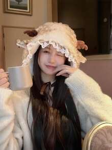 Chapéu de Pelúcia Fofo de Estilo Florestal de 1 Peça para Mulheres, com Chifres Simulados 3D de Alce e Orelhas Adoráveis, Acabamento Delicado de Renda, Boêmio Retrô Vintage Elegante e Moda de Rua, Material de Pele Sintética Macia, Faixa de Proteção para Ouvidos Grossa e Quente para Uso Diário em Casa, Lazer, Casual ao Ar Livre, Outono e Inverno