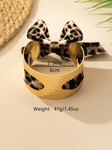 1 pieza Brazalete de mujer con estampado de leopardo de moda y sexy, diseño de lazo y textura metálica de apertura ancha, adecuado para fiestas, banquetes, estilo callejero, brazalete de bufanda elegante para mujeres, regalo exquisito para mamá y reuniones familiares