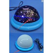 1 peça de projetor de luz colorida com céu estrelado, luz noturna LED giratória com projeção de lua e galáxia, lâmpada LED com rotação automática, alimentação USB, adequada para casa, quarto, iluminação estéreo para festas