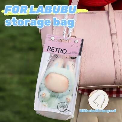 1个透明防尘收纳袋，适用于和SP Wintersymphony系列SP玩偶 - 便携式PVC收纳袋，配有弹性挂绳，完美适用于、Cry Baby、Wintersymphony系列SP玩偶的展示收纳，玩具展示盒。（不含玩偶），透明人偶展示袋单包装，是圣诞节和万圣节装饰的理想之选。