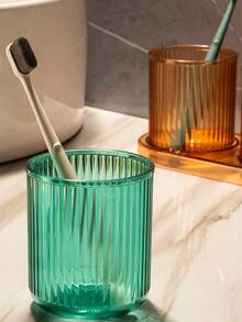 2 Pieces Transparent Minimalist Mouthwash Cup Set, Bathroom Accessory Set - Couple Mouthwash Cup Set, Transparent Design, Suitable For Home And Travel. Light Luxury Couple Wash Cup And Dental Cup Set. Bathroom Tools, Household And Daily Necessities, Convenient And Practical