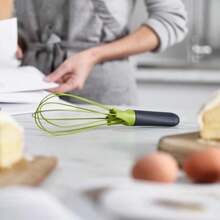 Joseph Joseph Twist Whisk 2-In-1 Collapsible Balloon And Flat Whisk Silicone Coated Steel Wire, Sky Blue - ColorB - 查看 3