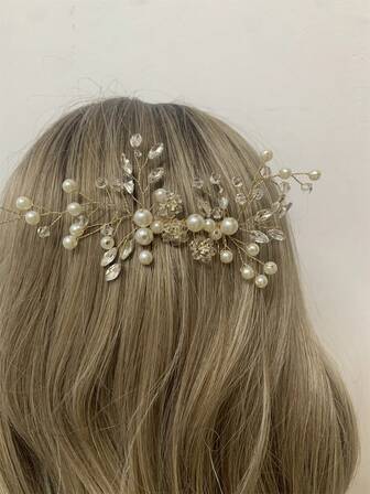 1件新款仿珍珠发梳，白色发饰，派对发饰，新娘发夹，礼物，旅行，女士礼物，发饰，圣诞袜礼物，女士圣诞袜礼物，圣诞礼物，圣诞袜礼物，女士礼物，成人圣诞袜礼物，成人圣诞袜礼物，发饰，女士配饰，圣诞袜礼物，成人礼物发饰，圣诞发饰，创意女士礼物，美丽圣诞袜礼物