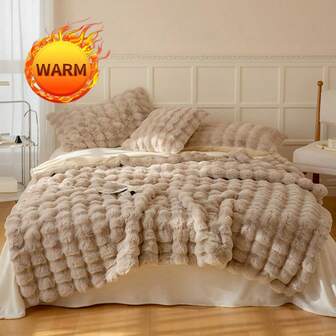 1条加厚保暖白色泡泡绒多功能毯，蓬松柔软，高密度双层设计，舒适保暖，适合居家、旅行、办公和露营使用，可机洗