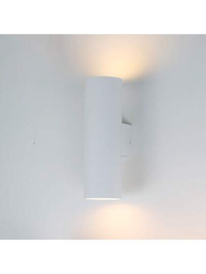 Alpinaluz Wand Light: Dual Verlichting Up Down, Wit Aluminum, GU10 Sockets, Bulbs Not Included. view 2