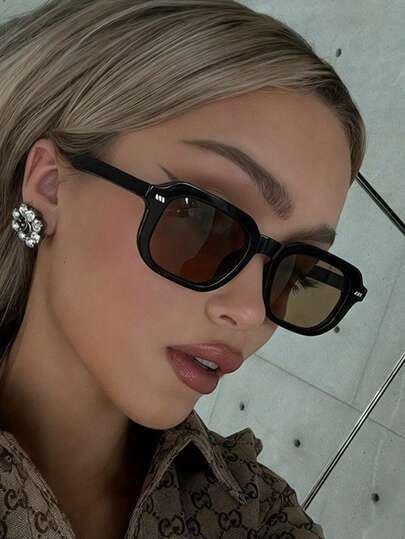 1 Piece Women's Outdoor Party Retro High-End Small Square Frame Fashion Fashion Glasses For Streetwear Sun Protection, Shooting, Daily Casual Wear, And Decorative Accessories