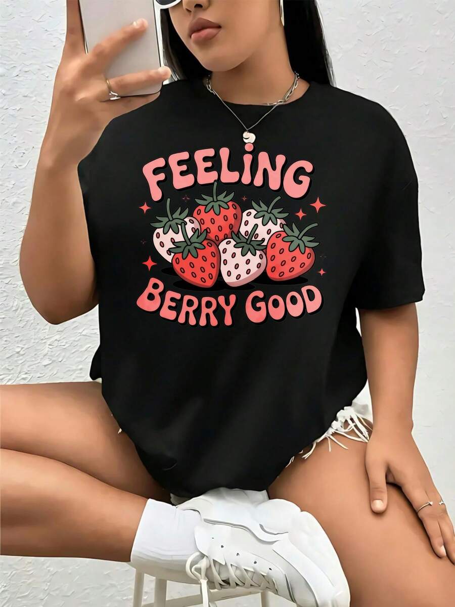 Women's Plus Size-Shirt Oversized Crop Top Black White Color Options Feeling Berry Good Strawberry Graphic Print Casual Summer Outfit Tops Women Graphic Tees Women Crop Tops Summer Tops Cute Vintage Cotton Fashion Shirts Summer Tops Graphic Tees Summer Outfits Women Graphic Tees Women Crop Tops Tops Women Vintage Cotton Cute Clothes Women - 黑色 - 查看 1