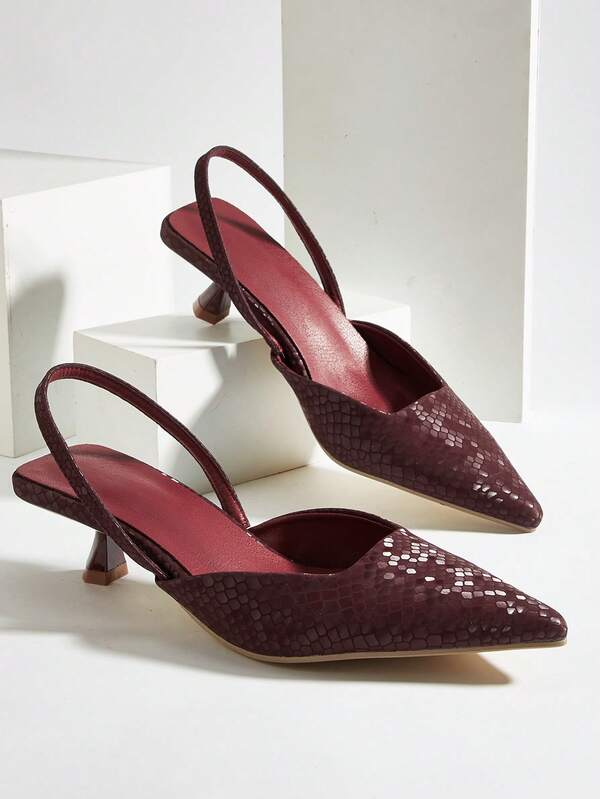 2024 Damen elegante, stilvolle und einzigartige High Heels mit Rückenriemen (asymmetrisch geschnittene Obermaterialien)