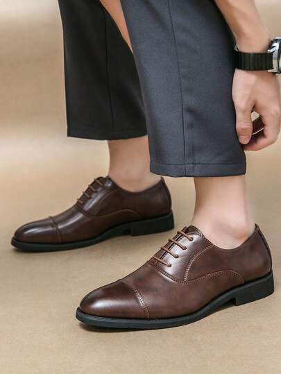 Zapatos de vestir formales con cordones de PU para hombre, zapatos Oxford de negocios de lujo, cuero sintético, negro & marrón, punta puntiaguda, moda de invierno, boda, zapatos de trabajo para caballero, nuevo estilo 2026, fiesta, brogue, profesional, casual, cómodo, Derby, otoño, zapatos de boda para novio, primavera, social, clásico, oficina, vintage, tres piezas, hecho a mano, zapatos de vestir profesionales