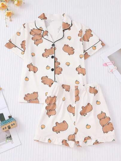 两件套睡衣套装 - 短袖翻领水豚/小熊印花睡衣，男女童四季皆宜，包含短裤和配套上衣，可机洗睡衣套装