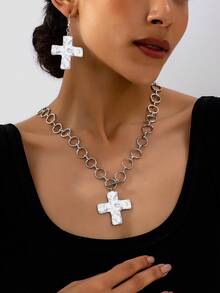 Vintage-Style Cross Pendant Necklace, Minimalist Choker Necklace For Women - Gold - View 5